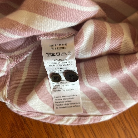 Jachs Girlfriend S long sleeve pink & white button up shirt with front pocket - Picture 6 of 6